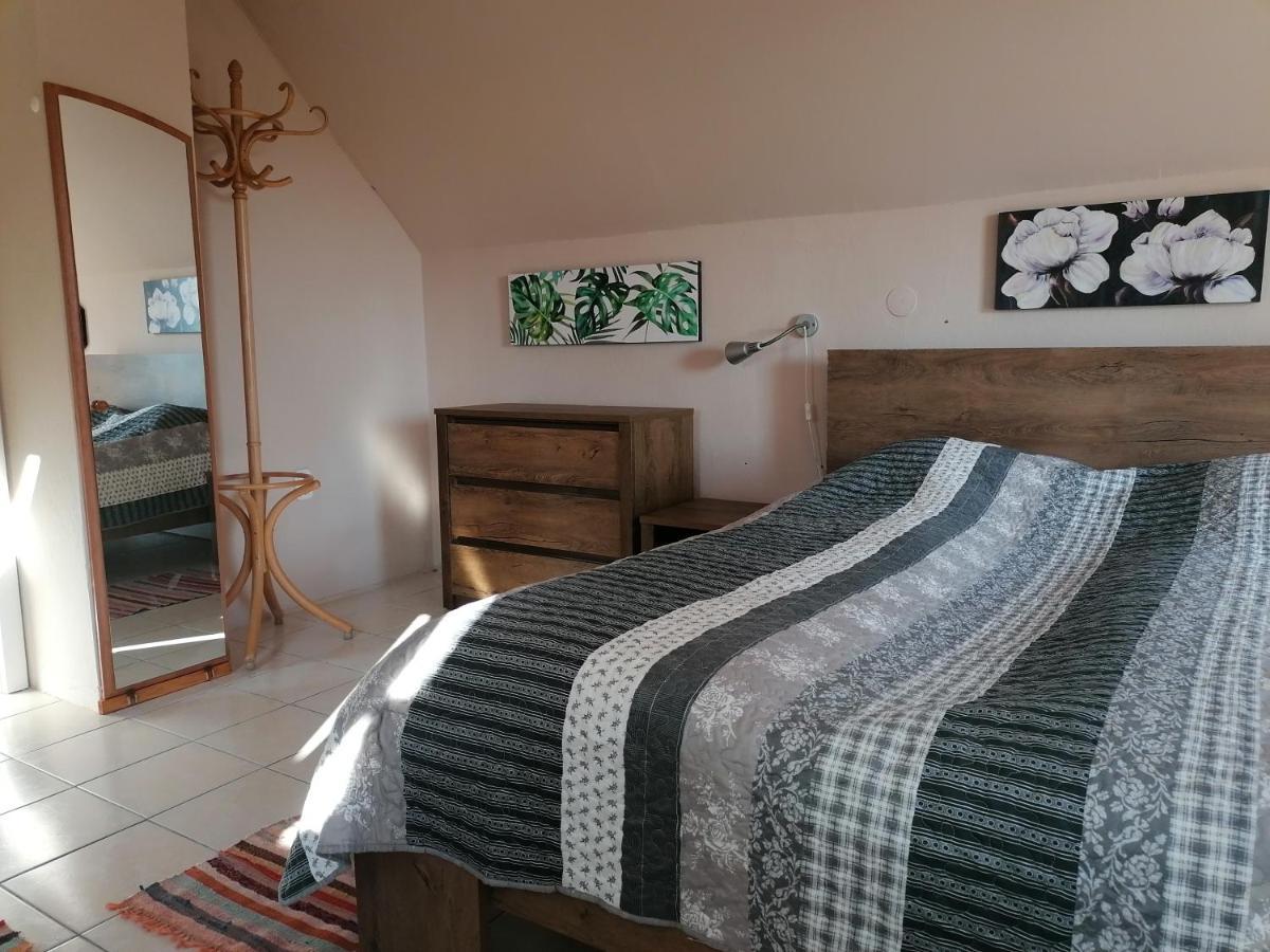 Apartament Bobita Haza Eplény Zewnętrze zdjęcie