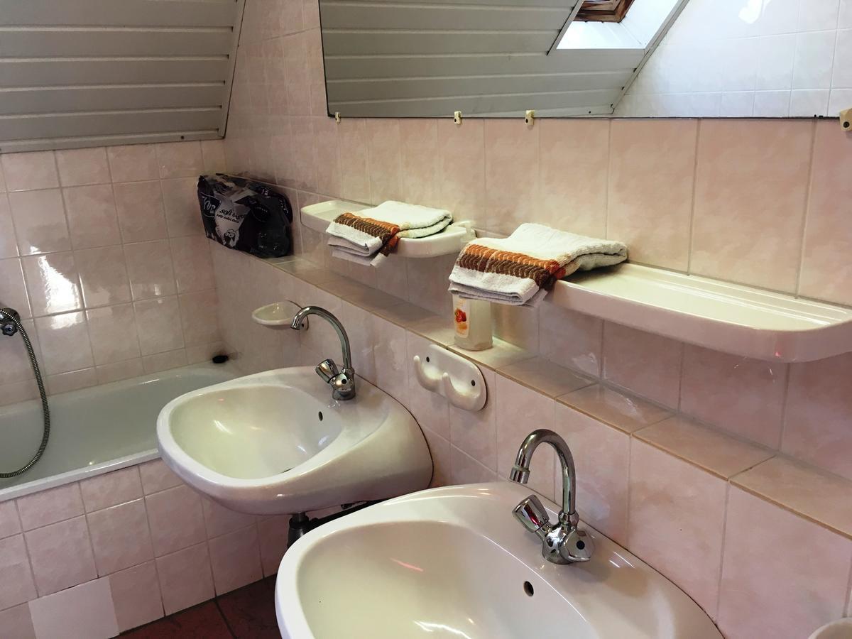 Apartament Bobita Haza Eplény Zewnętrze zdjęcie
