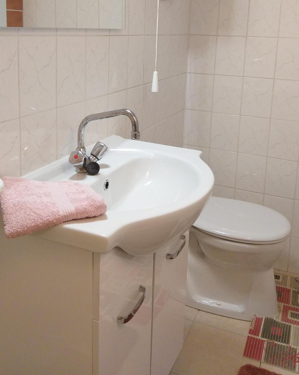 Apartament Bobita Haza Eplény Zewnętrze zdjęcie